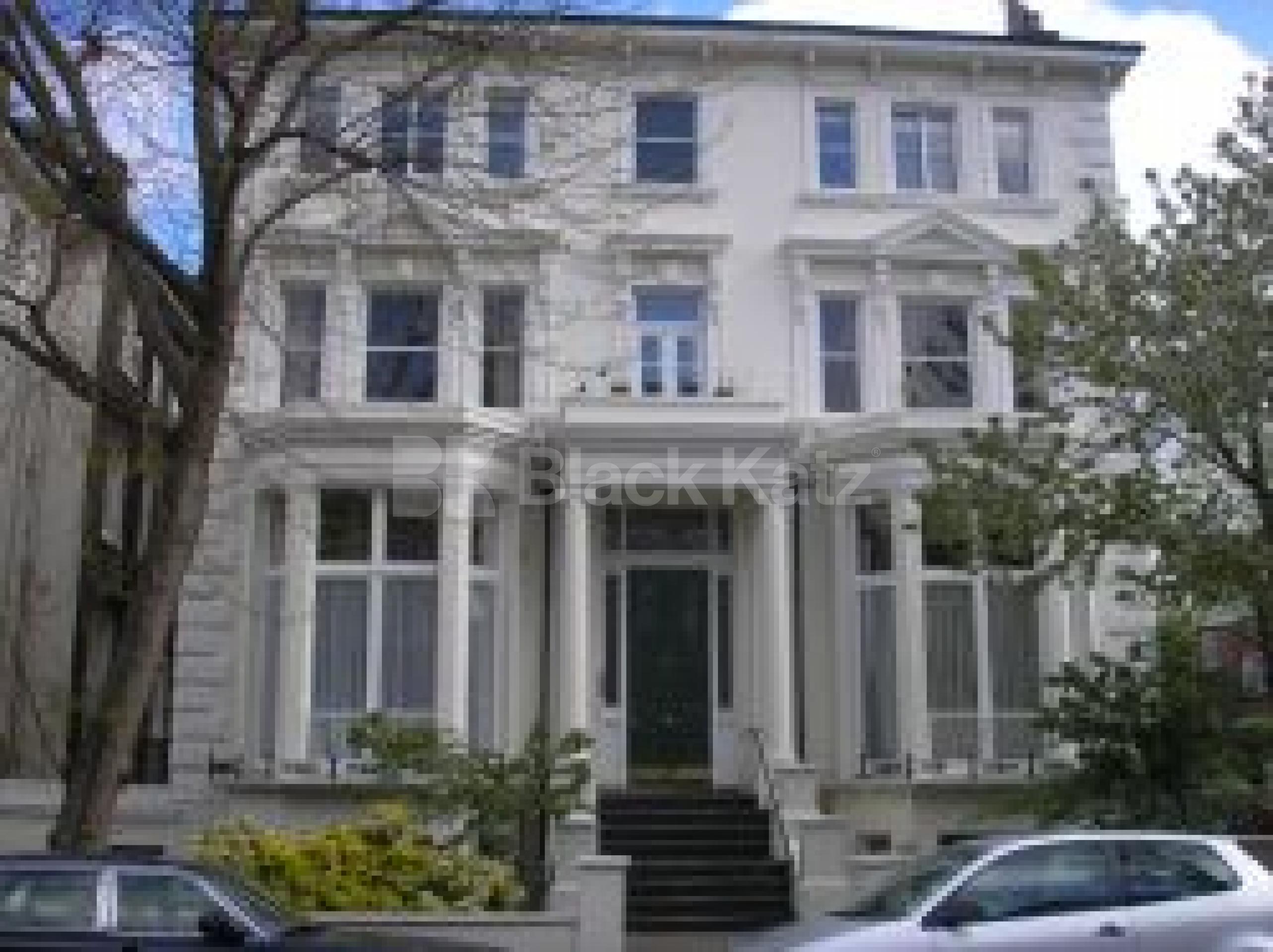 			2 Bedroom, 1 bath, 1 reception Flat			 Belsize Park Gardens, BELSIZE PARK NW3 NW3